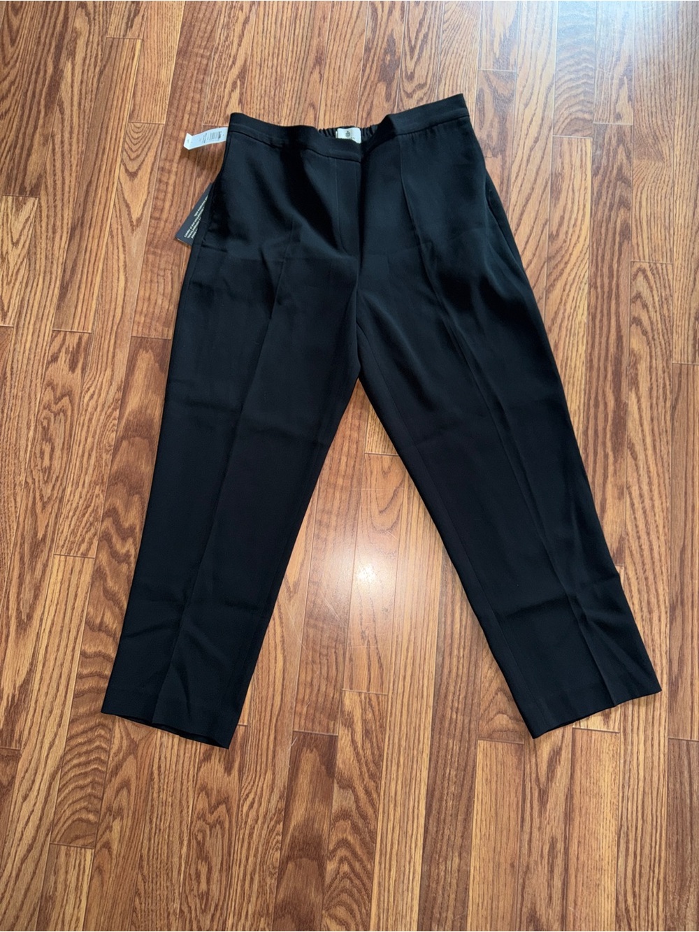 NWT Aritzia Babaton Conan Pant - Classic Black - Size 8